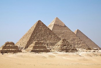 El Cairo | Museo Egipcio & Pirámides photo